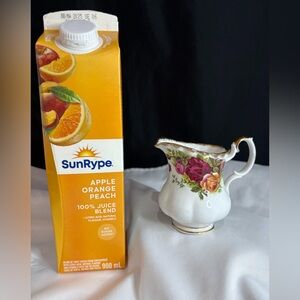 Old Country  Roses creamer